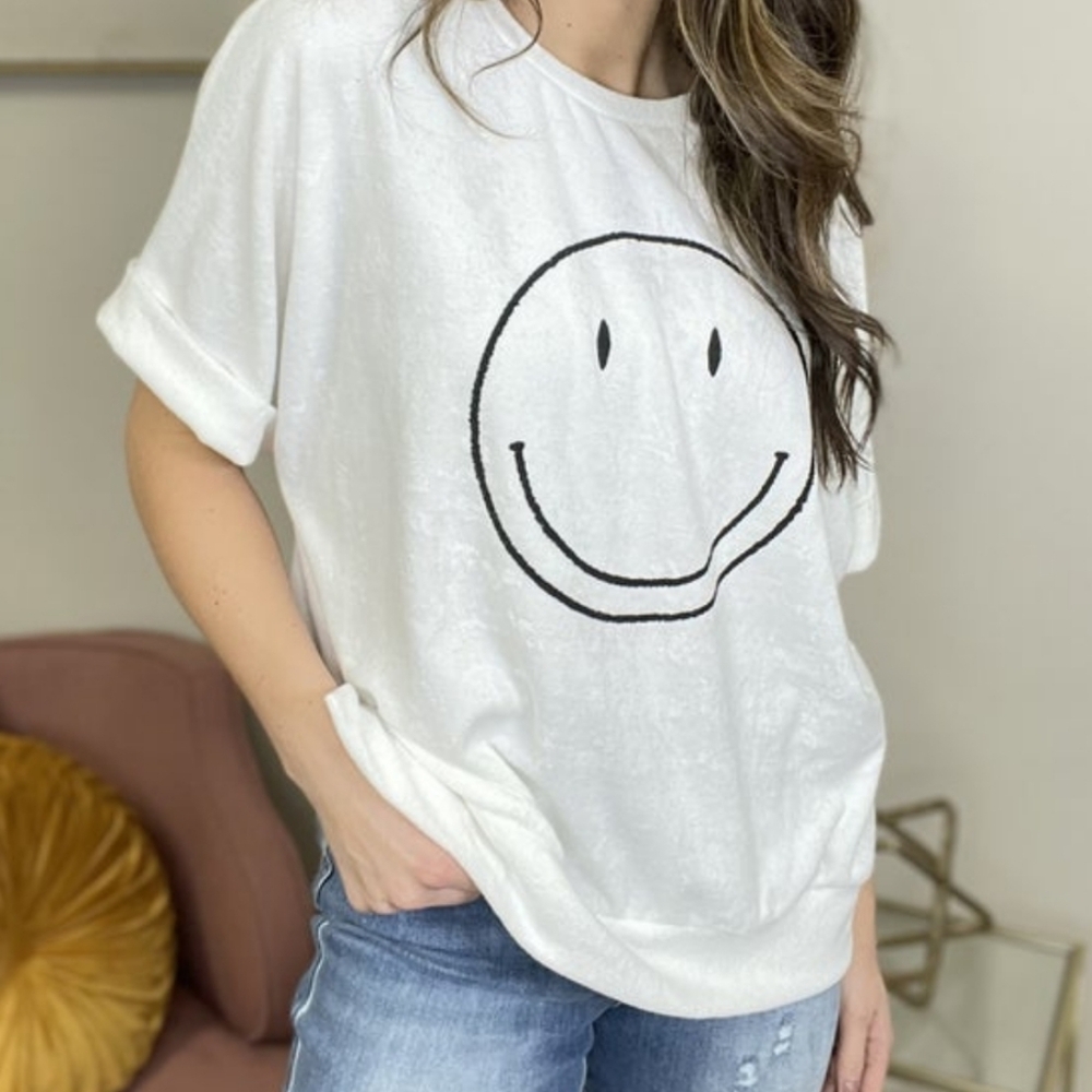 Fantastic Fawn Oversized Gray Smiley Face T-Shirt Sweatshirt - Picture 3 of 3